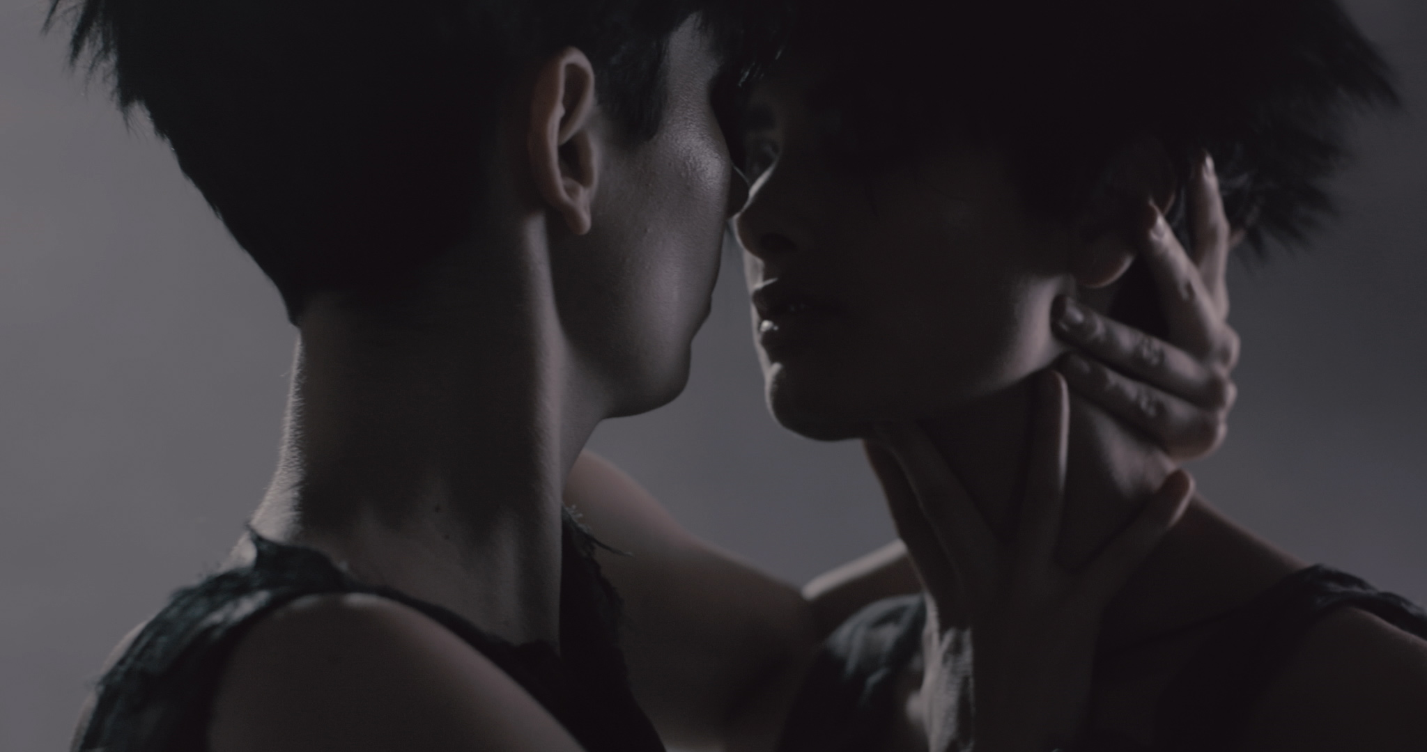 Masce - Hexentanz Experimental and Fashion Film - Samira Mahboub and Ania Catherine Grasp